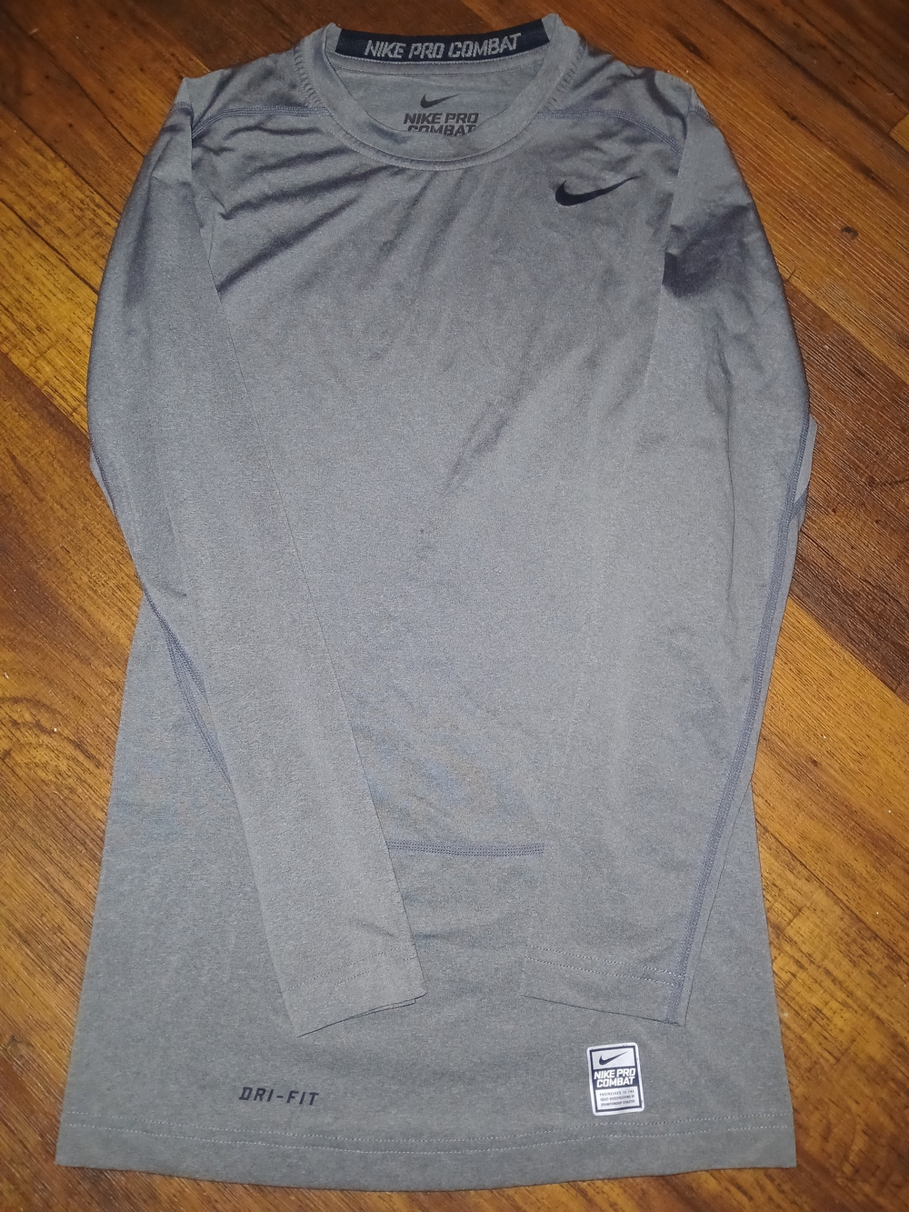 Nike Pro Combat Long Sleeve Performance Top - Gray Small